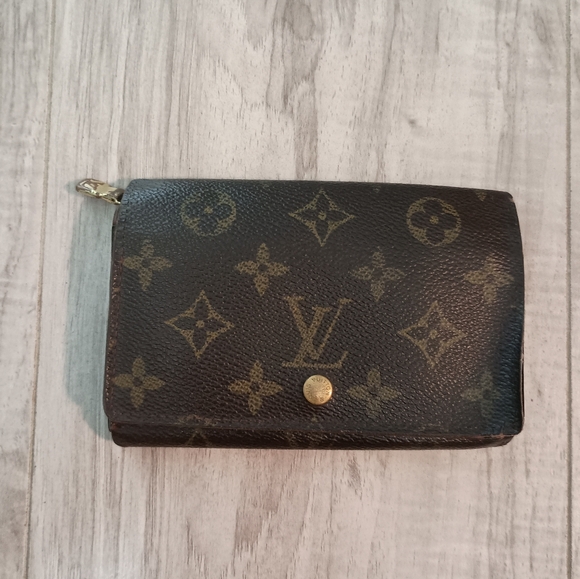 Louis Vuitton Monogram Porte Monnaie Billets Tresor Wallet - Picture 2 of 16